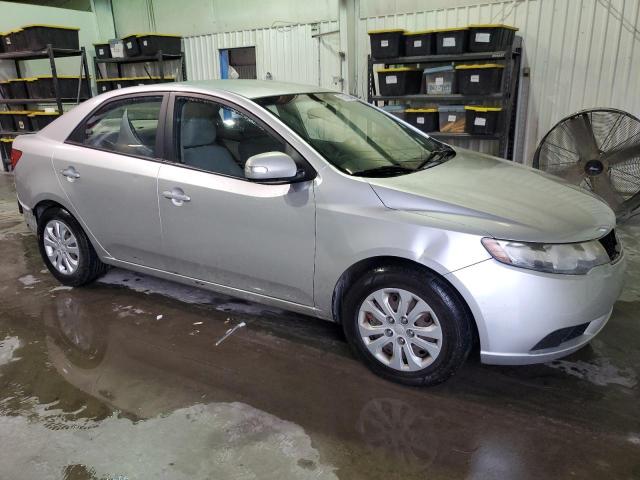 KNAFU4A28A5122564 - 2010 KIA FORTE EX GRAY photo 4