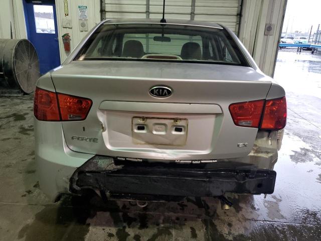 KNAFU4A28A5122564 - 2010 KIA FORTE EX GRAY photo 6