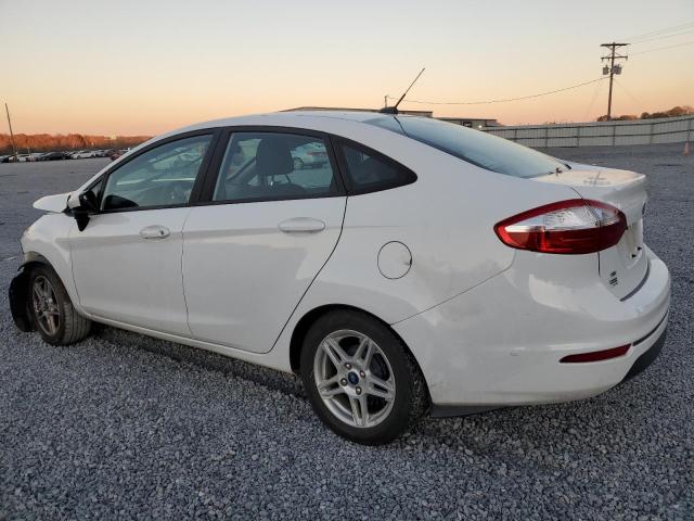 3FADP4BJ7KM155127 - 2019 FORD FIESTA SE WHITE photo 2