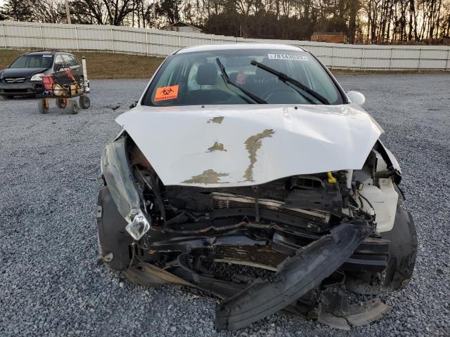 3FADP4BJ7KM155127 - 2019 FORD FIESTA SE WHITE photo 5