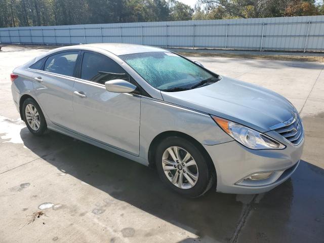 5NPEB4AC3DH660803 - 2013 HYUNDAI SONATA GLS BLUE photo 4