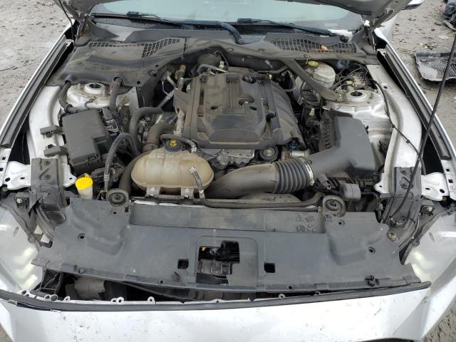 1FATP8UH7J5156540 - 2018 FORD MUSTANG SILVER photo 11