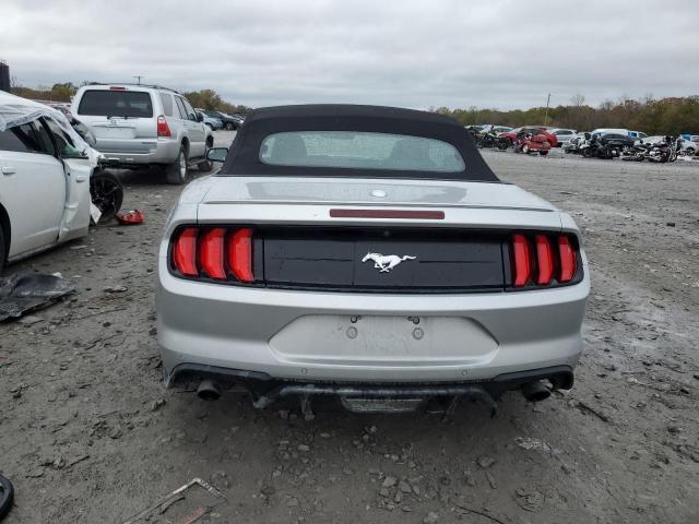 1FATP8UH7J5156540 - 2018 FORD MUSTANG SILVER photo 6