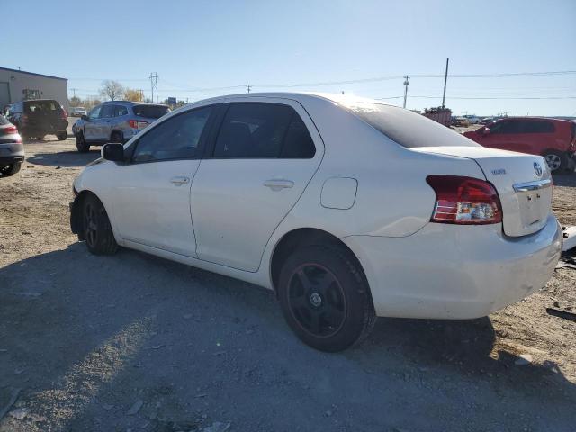 JTDBT923481232828 - 2008 TOYOTA YARIS WHITE photo 2