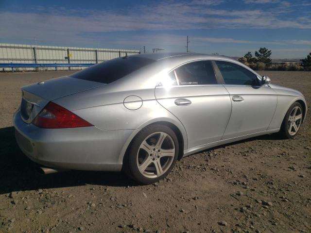 WDDDJ75X86A054345 - 2006 MERCEDES-BENZ CLS 500C SILVER photo 3