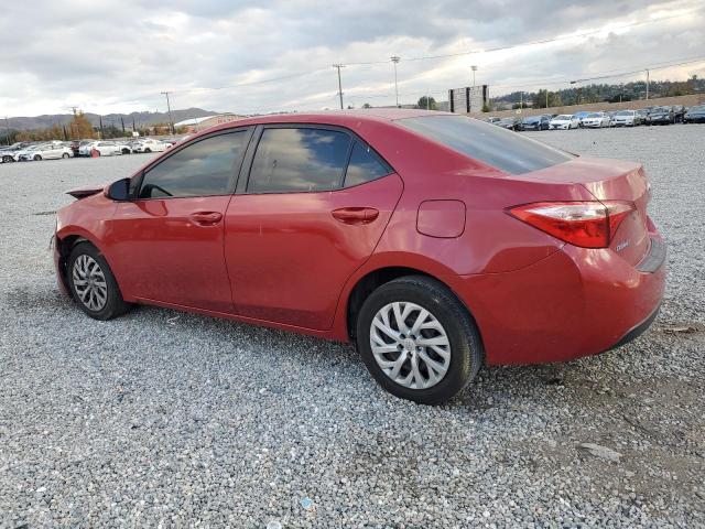 5YFBURHE4JP833289 - 2018 TOYOTA COROLLA L RED photo 2