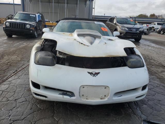 1G1YY32G415118282 - 2001 CHEVROLET CORVETTE WHITE photo 5