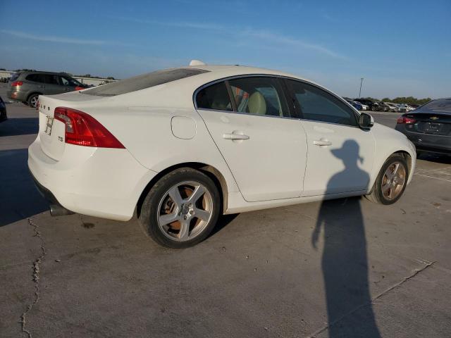 YV1612FS0D1216551 - 2013 VOLVO S60 T5 WHITE photo 3