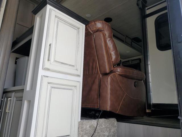 4YDF37628M4703795 - 2021 KEYSTONE MONTANA 白色 照片 6