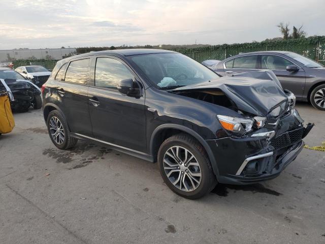 JA4AP3AU5KU016784 - 2019 MITSUBISHI OUTLANDER ES BLACK photo 4