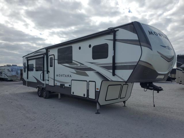 4YDF38122L4702444 - 2017 KEYSTONE MONTANA WHITE photo 1