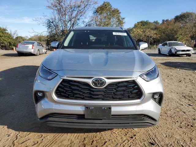 5TDHZRBH6NS581833 - 2022 TOYOTA HIGHLANDER XLE Gümüş foto 5