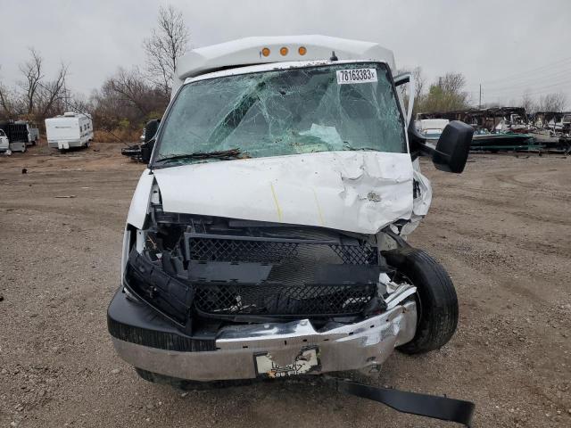 1GB3GRF7XN1276547 - 2022 CHEVROLET EXPRESS G3 WHITE photo 5