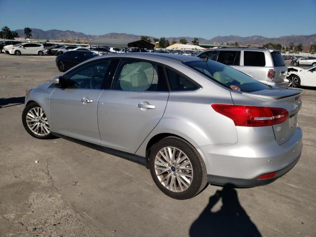 1FADP3J24JL314318 - 2018 FORD FOCUS TITANIUM SILVER photo 2