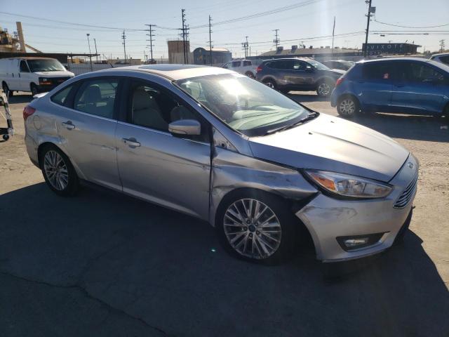 1FADP3J24JL314318 - 2018 FORD FOCUS TITANIUM SILVER photo 4