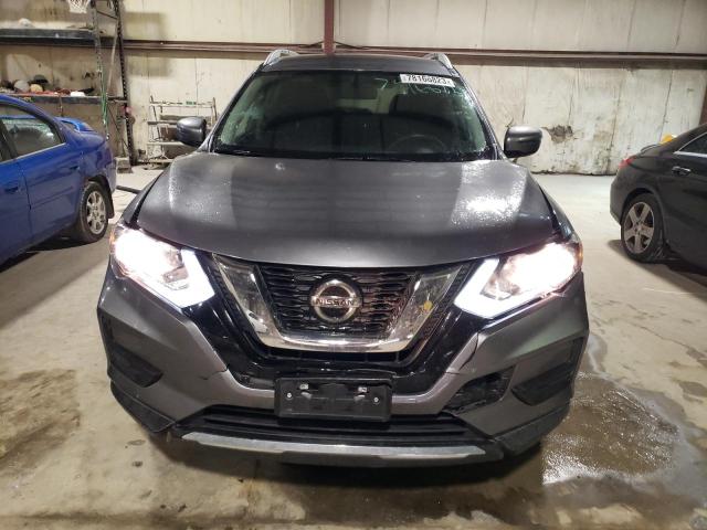 KNMAT2MV3JP583198 - 2018 NISSAN ROGUE S GRAY photo 5