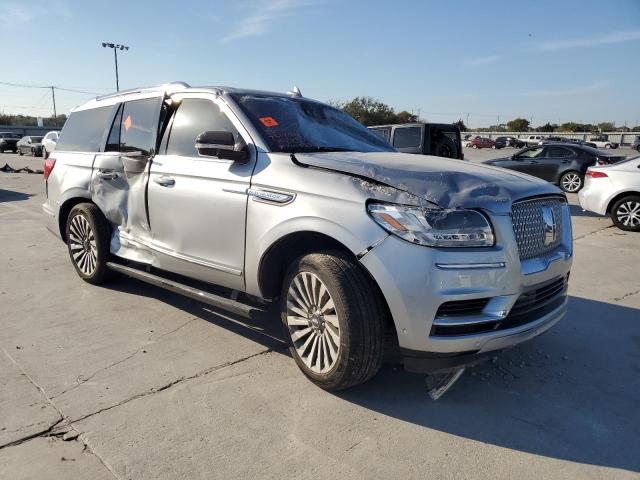 5LMJJ2LT8LEL10853 - 2020 LINCOLN NAVIGATOR RESERVE SILVER photo 4