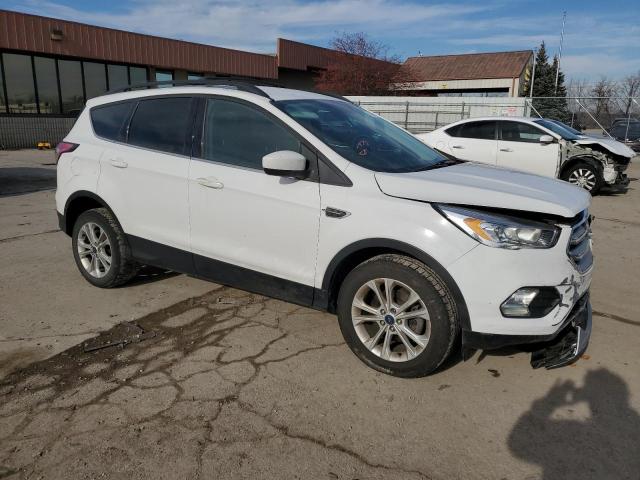 1FMCU0GDXHUC04914 - 2017 FORD ESCAPE SE WHITE photo 4