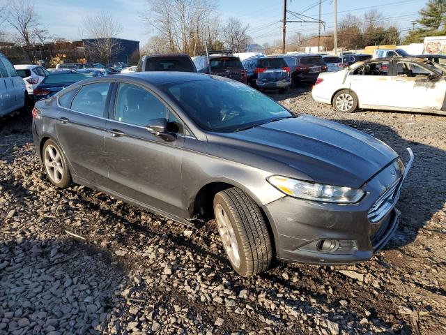 3FA6P0H7XGR222181 - 2016 FORD FUSION SE GRAY photo 4