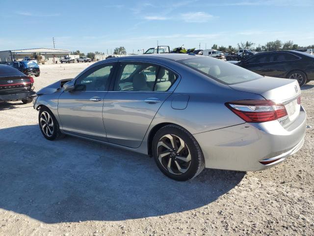 1HGCR2F74HA244616 - 2017 HONDA ACCORD EX SILVER photo 2