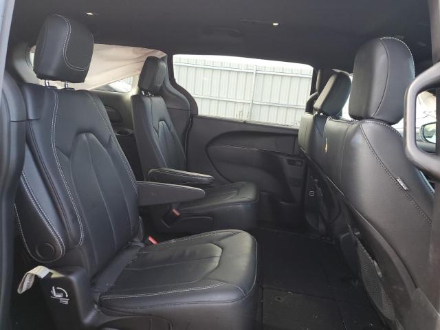 2C4RC3BGXLR267974 - 2020 CHRYSLER PACIFICA TOURING L GRAY photo 11