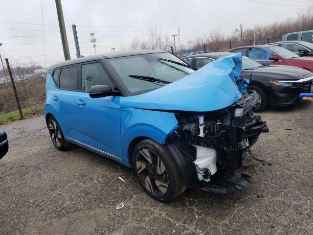 KNDJ53AU9P7211496 - 2023 KIA SOUL GT LINE BLUE photo 4