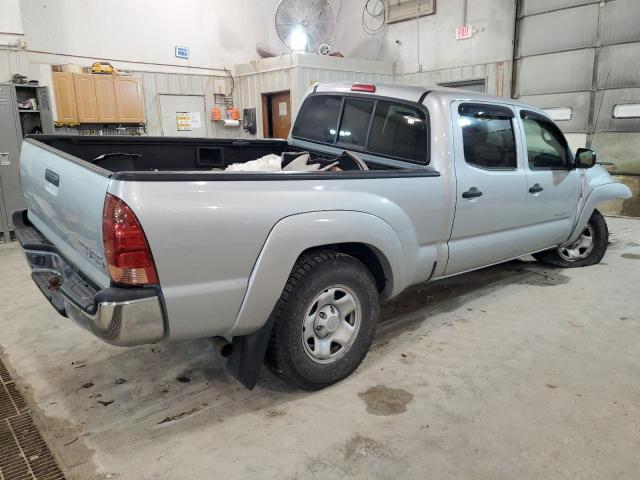 5TEKU72N47Z432969 - 2007 TOYOTA TACOMA DOUBLE CAB PRERUNNER LONG BED SILVER photo 3