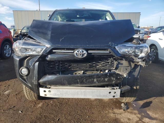 JTEMU5JR0P6116902 - 2023 TOYOTA 4RUNNER SE BLACK photo 5