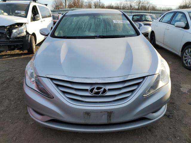 5NPEB4AC8CH439325 - 2012 HYUNDAI SONATA GLS SILVER photo 5