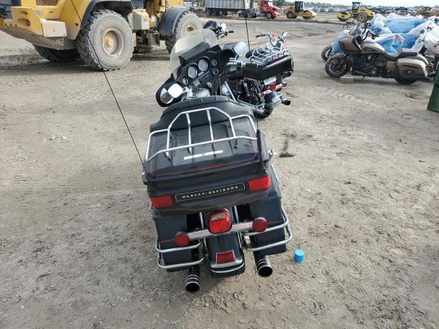 1HD1FCW182Y656051 - 2002 HARLEY-DAVIDSON FLHTCUI 黑色 照片 4