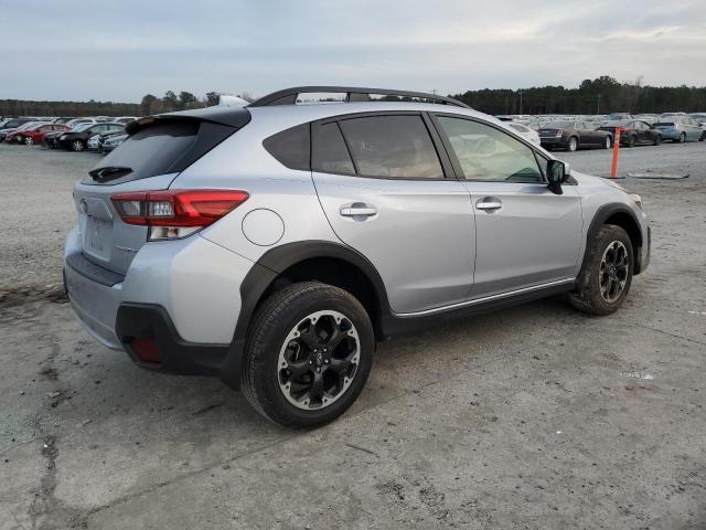 JF2GTAEC8N8227719 - 2022 SUBARU CROSSTREK PREMIUM SILVER photo 3