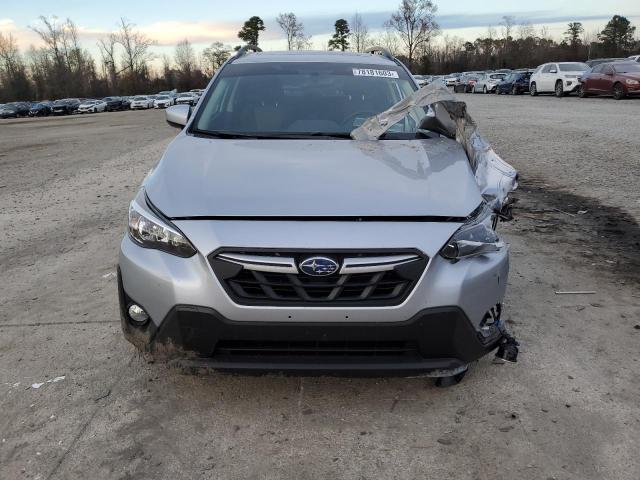 JF2GTAEC8N8227719 - 2022 SUBARU CROSSTREK PREMIUM SILVER photo 5