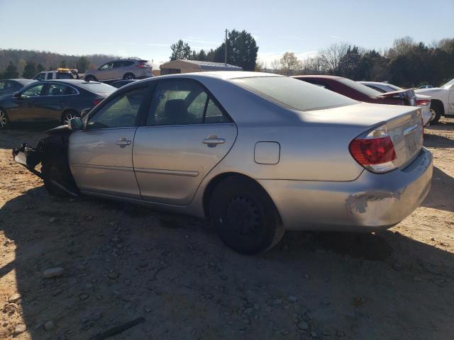 4T1BE32K75U614582 - 2005 TOYOTA CAMRY LE SILVER photo 2