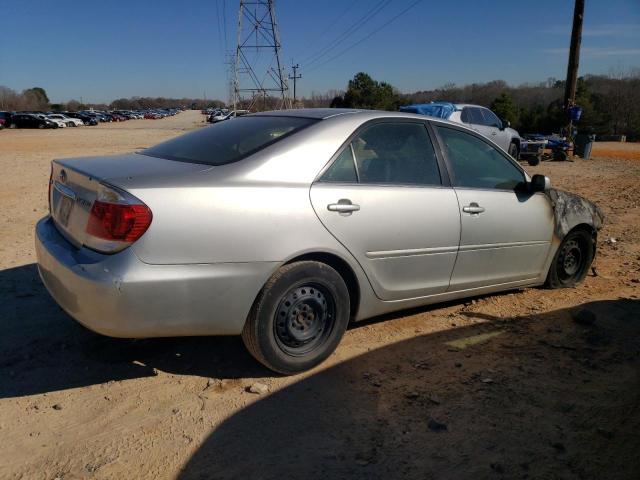 4T1BE32K75U614582 - 2005 TOYOTA CAMRY LE SILVER photo 3