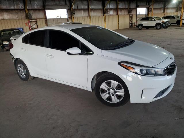 3KPFK4A70JE183593 - 2018 KIA FORTE LX WHITE photo 4