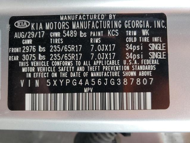 5XYPG4A56JG387807 - 2018 KIA SORENTO LX SILVER photo 13