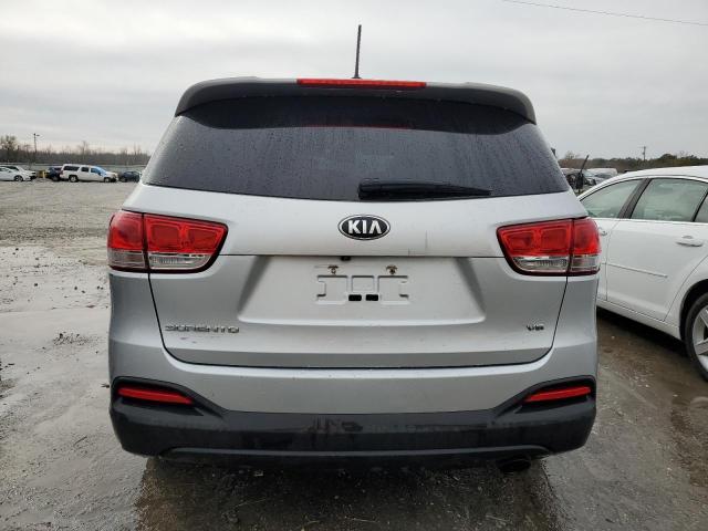 5XYPG4A56JG387807 - 2018 KIA SORENTO LX SILVER photo 6