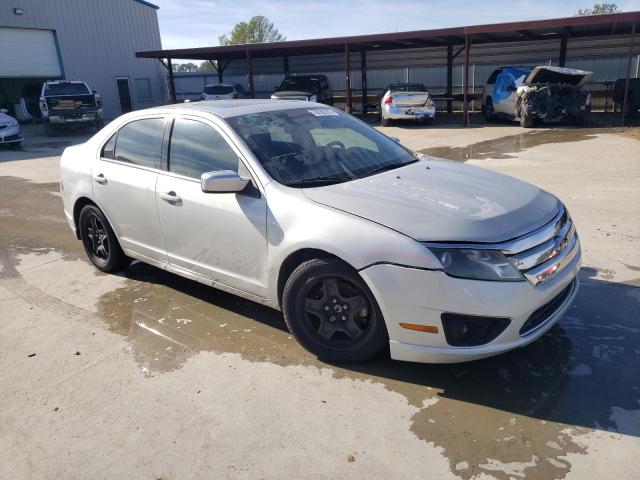 3FAHP0HA7AR400026 - 2010 FORD FUSION SE SILVER photo 4