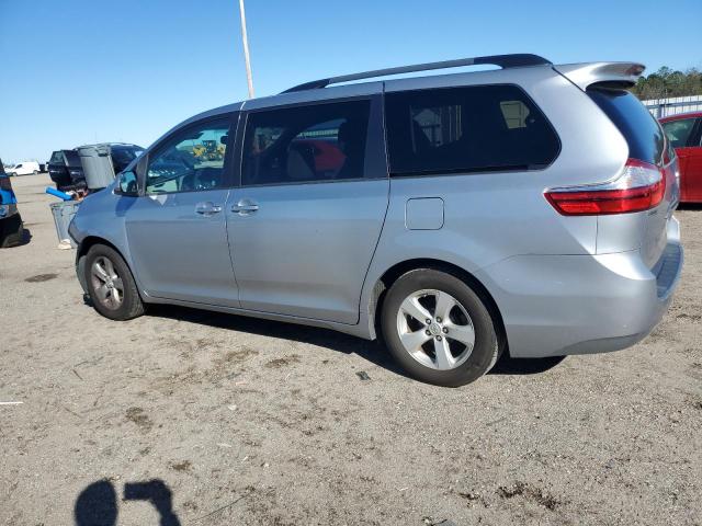 5TDKK3DC9GS714662 - 2016 TOYOTA SIENNA LE SILVER photo 2