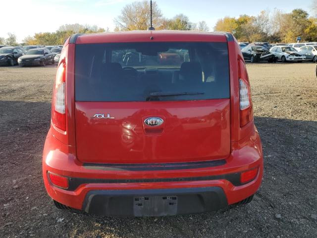 KNDJT2A57D7608659 - 2013 KIA SOUL RED photo 6