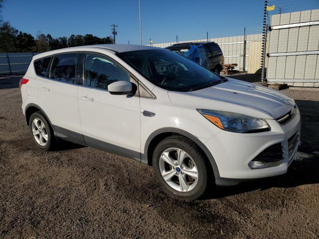 1FMCU9GX5FUB97091 - 2015 FORD ESCAPE SE WHITE photo 4