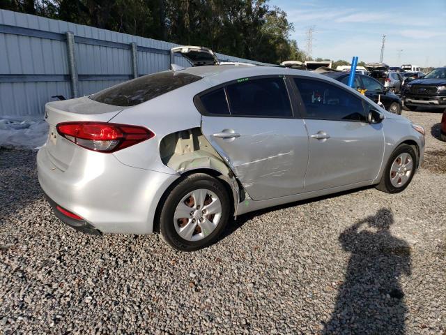 3KPFK4A70HE016113 - 2017 KIA FORTE LX SILVER photo 3