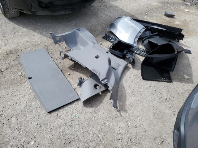 5TDKKRFH1GS501412 - 2016 TOYOTA HIGHLANDER XLE SILVER photo 13