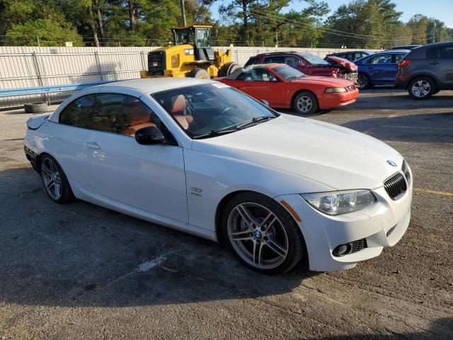 WBADX1C54DJ128720 - 2013 BMW 335 I SULEV WHITE photo 4