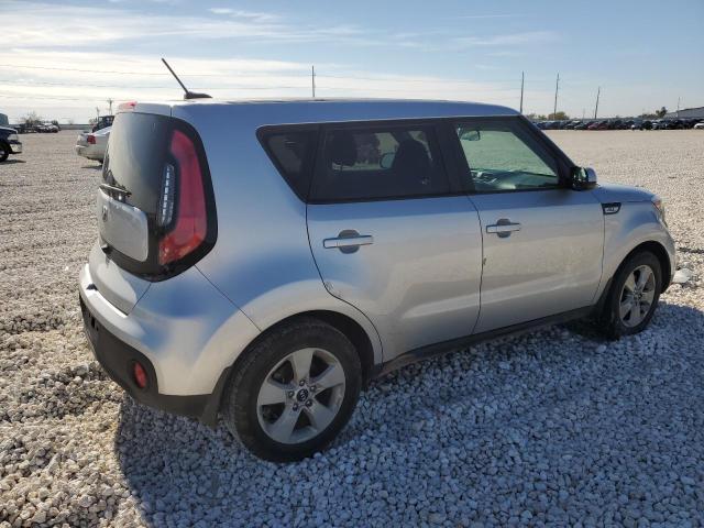 KNDJN2A25K7677394 - 2019 KIA SOUL SILVER photo 3