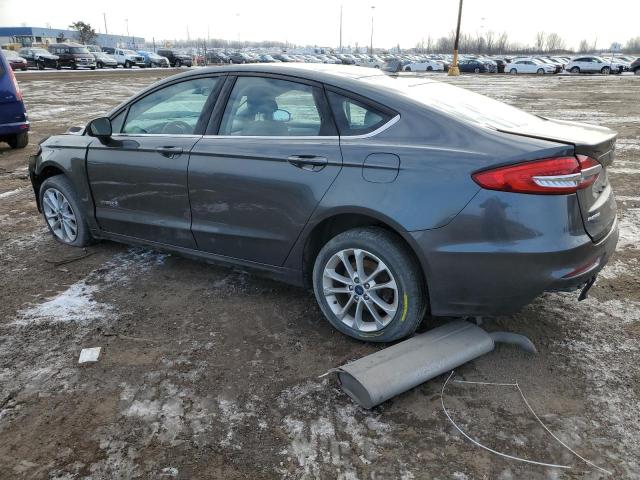 3FA6P0LUXKR131403 - 2019 FORD FUSION SE GRAY photo 2