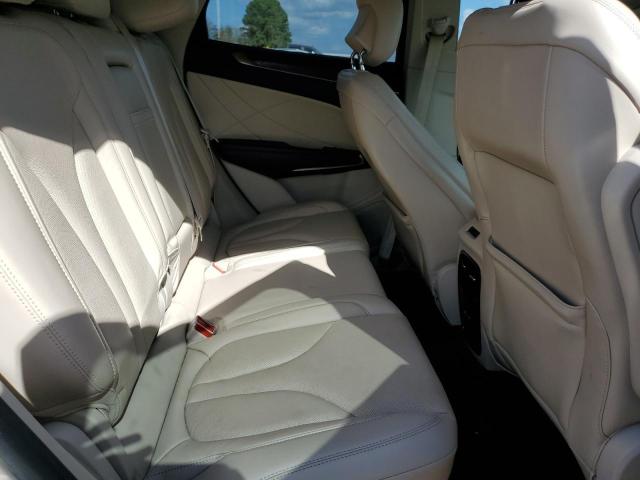 5LMCJ3C9XJUL14568 - 2018 LINCOLN MKC RESERVE კრემისფერი ფოტო 11
