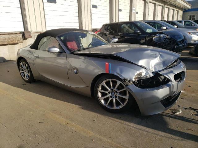 4USBU33547LW60647 - 2007 BMW Z4 3.0 GRAY photo 4