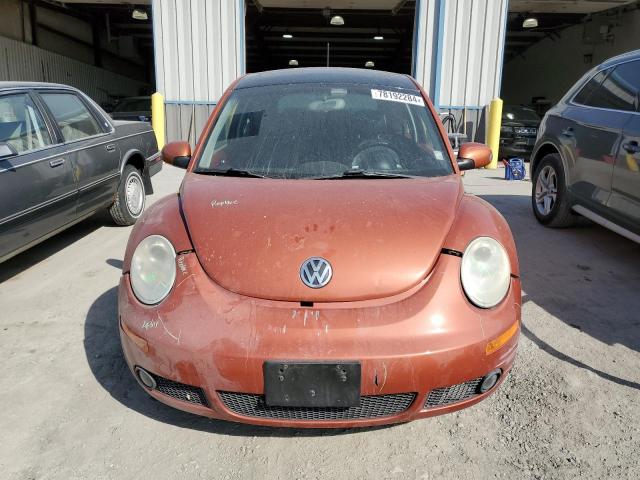 3VWRG3AGXAM019277 - 2010 VOLKSWAGEN NEW BEETLE ORANGE photo 5