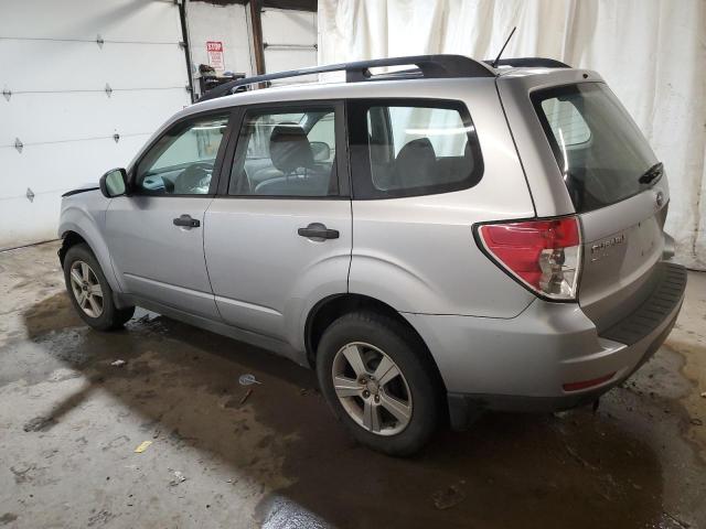 JF2SHABC9DH413378 - 2013 SUBARU FORESTER 2.5X SILVER photo 2